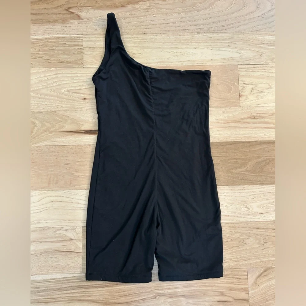 Black one shoulder jumpsuit size small - Picture 2 of 3